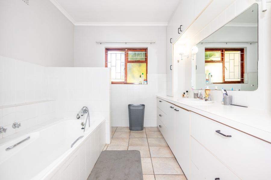 To Let 3 Bedroom Property for Rent in Amandelrug Western Cape